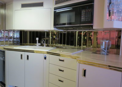 Kitchen counter with double sink